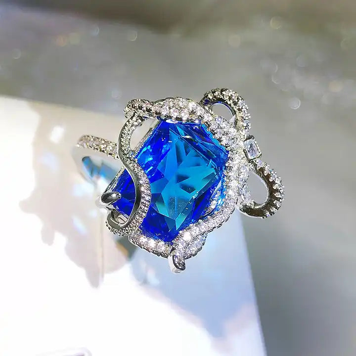 DIVINE ZIRCON RING