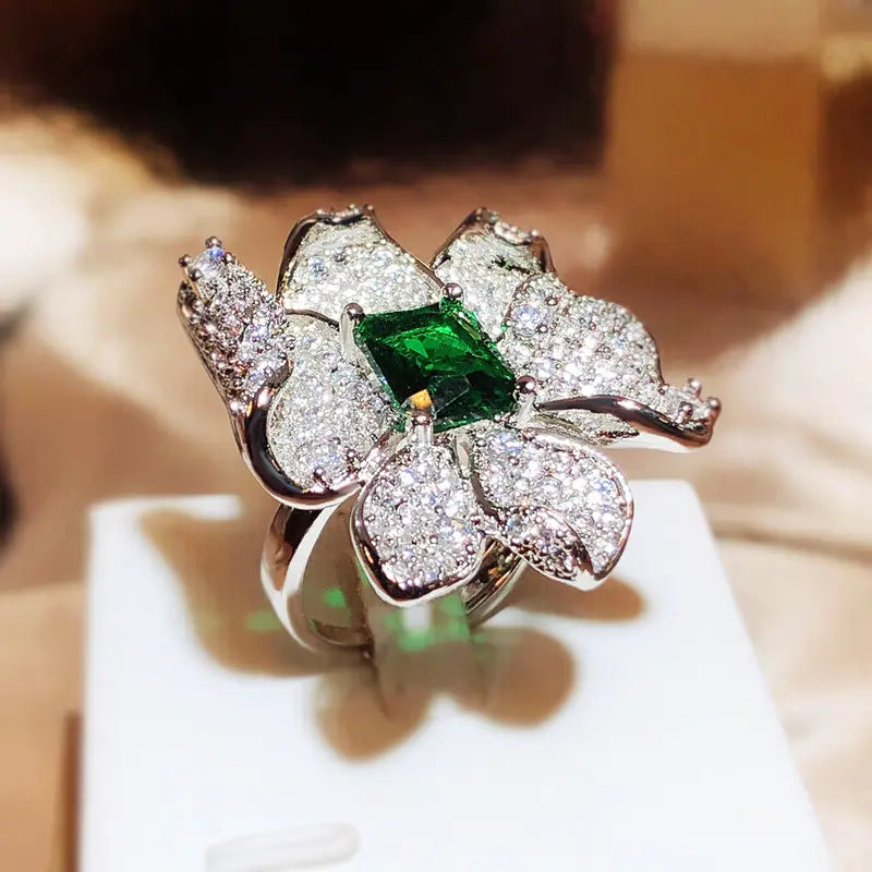 BLOOM ZIRCON RING