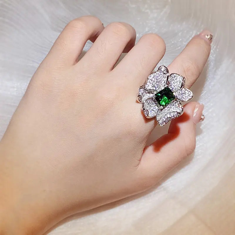 BLOOM ZIRCON RING