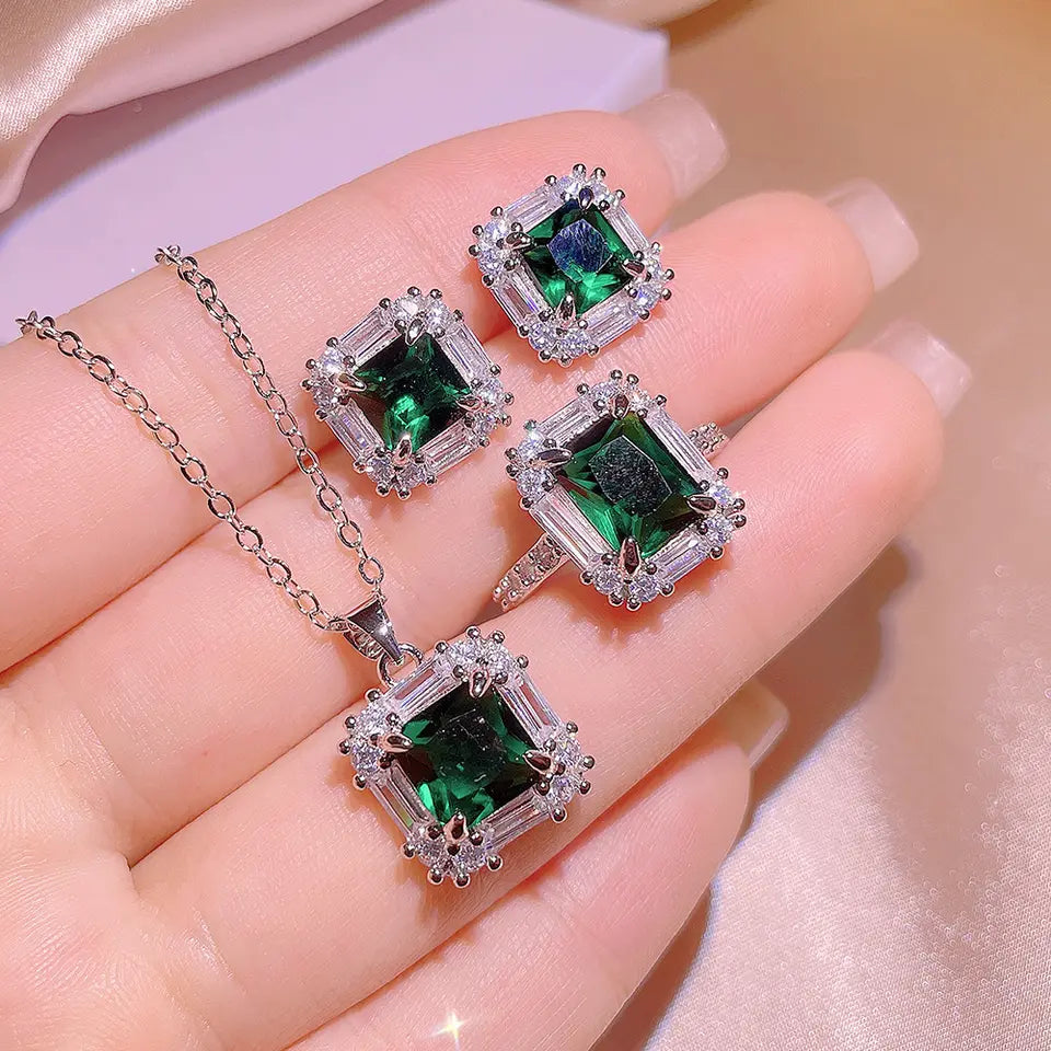 SQUARE GREEN ZIRCON SET