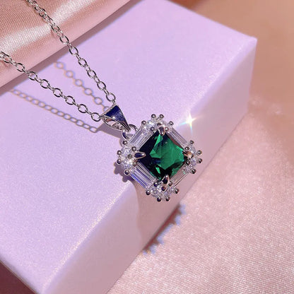 SQUARE GREEN ZIRCON SET