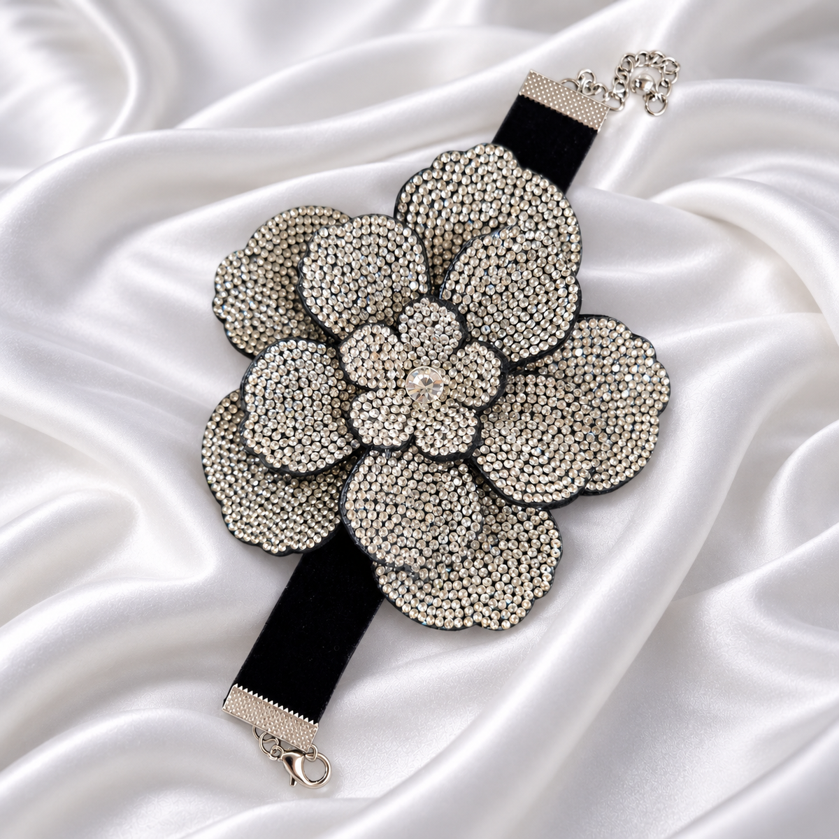 SPARKLING BOHO FLOWER BRACELET