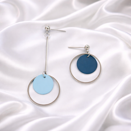 AQUAMARINE DANGLING EARRINGS