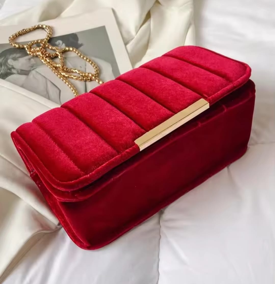 RED VELVET SHOULDER BAG