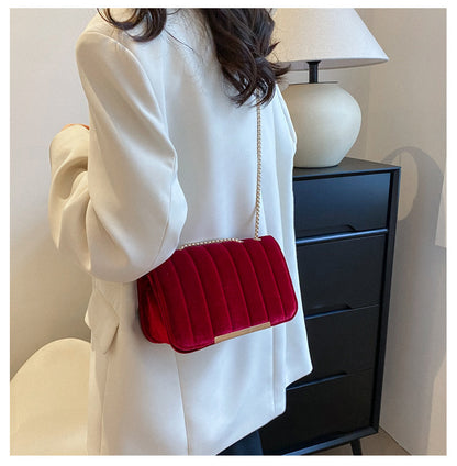 RED VELVET SHOULDER BAG