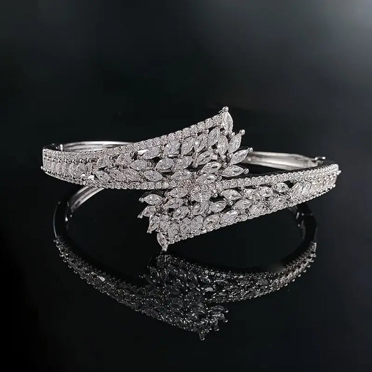 LUXURY LEAF COPPER BANGLE