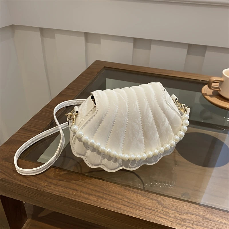 TEXTURED WHITE SHELL BAG
