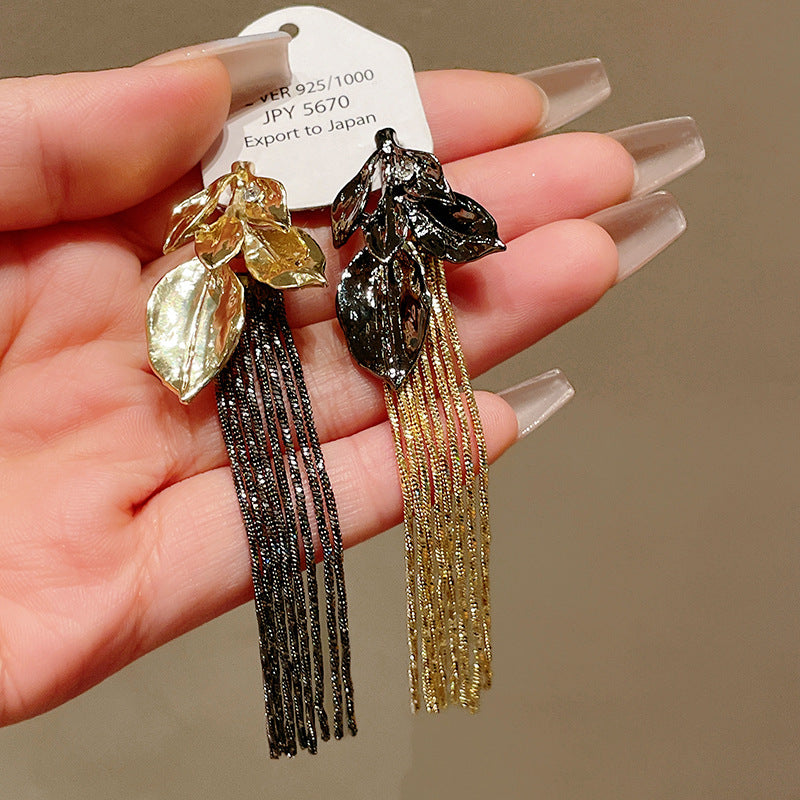 BITS TASSEL EARRINGS