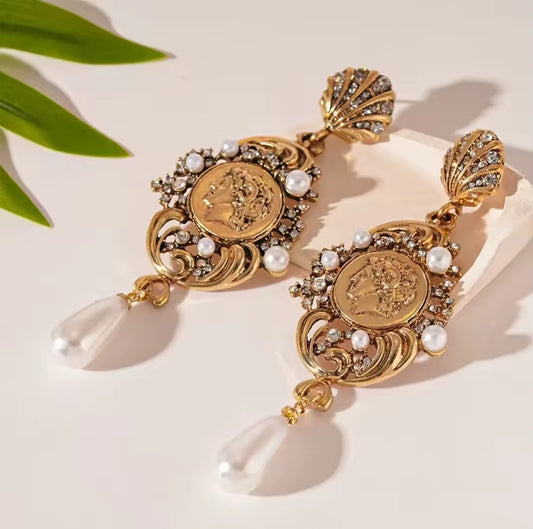 GRIN EARRINGS