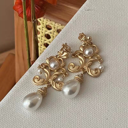 VINTAGE POP UP EARRINGS