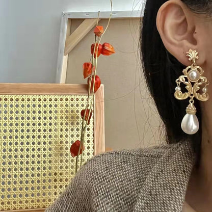 VINTAGE POP UP EARRINGS