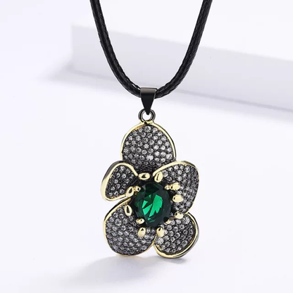 EXQUISITE EMERALD FLOWER SET