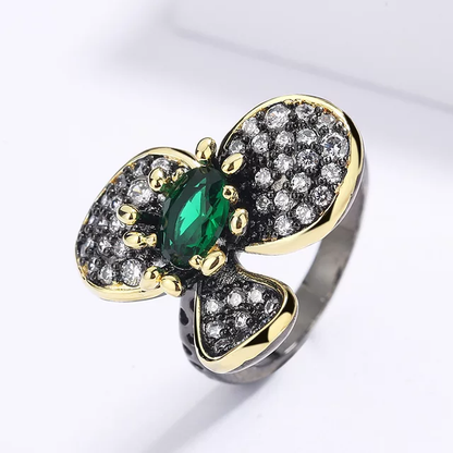 EXQUISITE EMERALD FLOWER RING