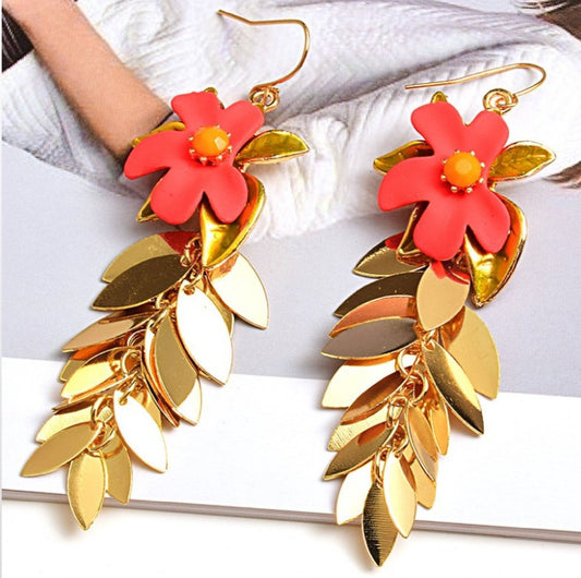 ACRYLIC RIFFLE LEAVES EARRINGS