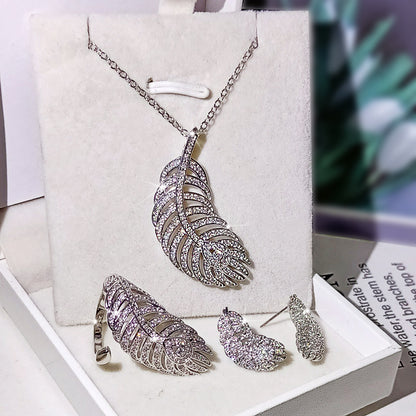 FEATHER ZIRCON SET