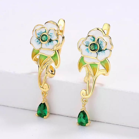 18K ENAMEL WHITE FLOWER DROP