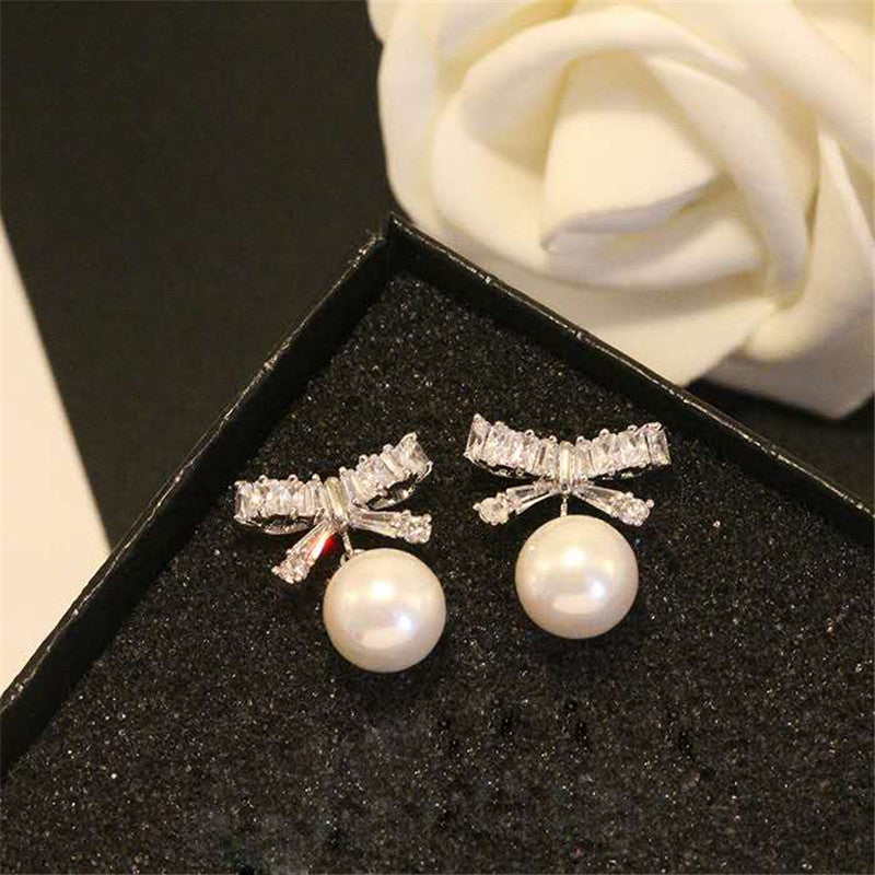 ELEGANT CRAVAT PEARL DROP EARRINGS